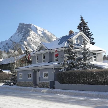 Three Peaks Banff Villa Exteriör bild